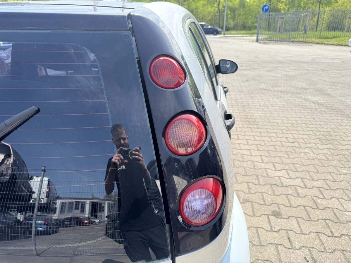 Smart ForFour 454 original R&uuml;cklicht R&uuml;ckleuchte Schlussleuchte rechts Bj.2006